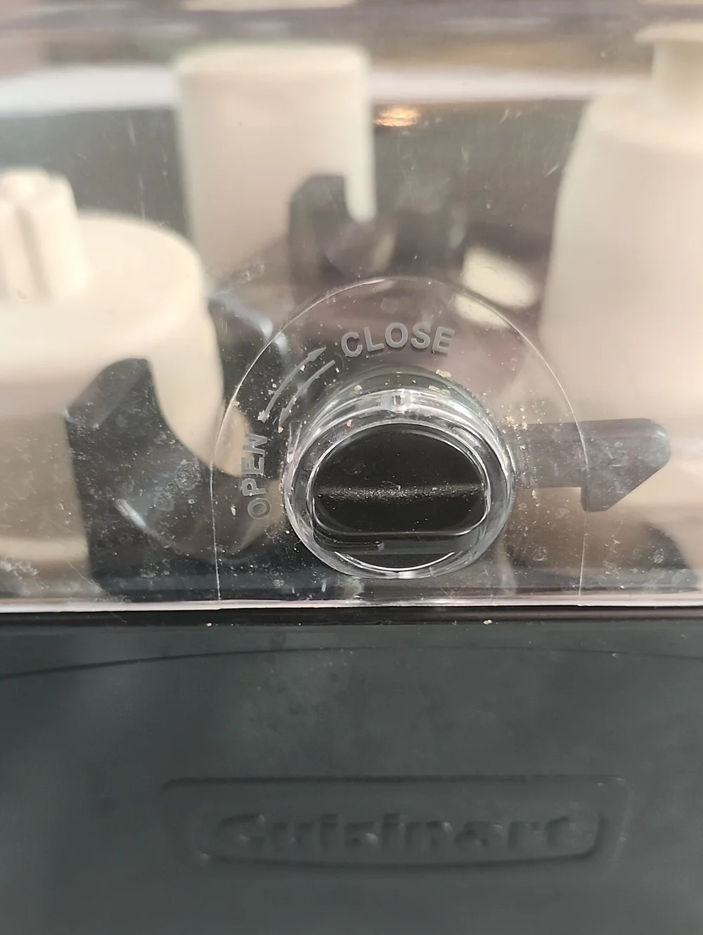 Cuisinart contains accessory
